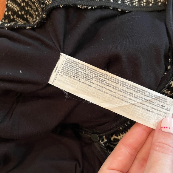 NWOT Mango Knit Jumpsuit in Abstract Zig Zag Pattern with Tie Waist - Picture 7 of 7